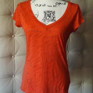 Cute V-neck Burnout T in Sunset Orange!
